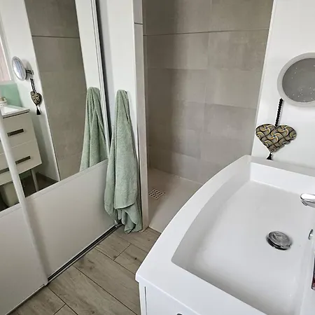 6 Personnes Avec Climatisation - Fr-1-768-115 La Garonnette-Plage